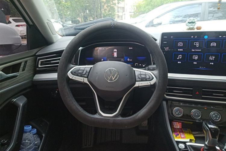 Used Volkswagen Sagitar 2023 300TSI DSG Excellence Edition Steering Wheel