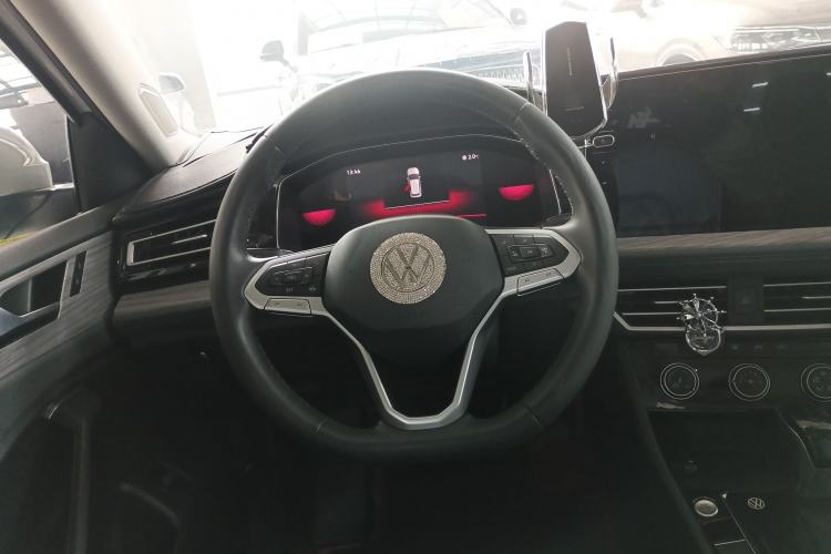 Used Volkswagen Sagitar 2023 300TSI DSG Excellence Edition Steering Wheel
