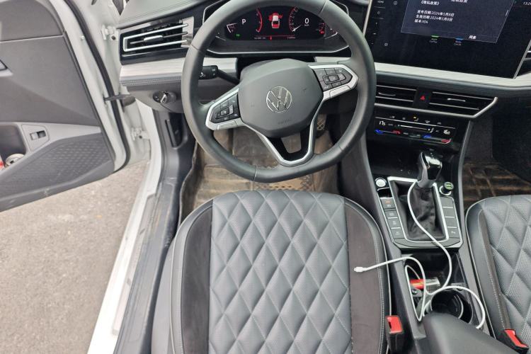 Used Volkswagen Sagitar 2023 300TSI DSG Excellence Edition Steering Wheel