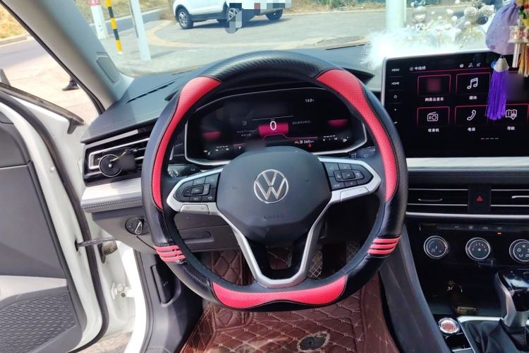 Used Volkswagen Sagitar 2023 300TSI DSG Excellence Edition Steering Wheel