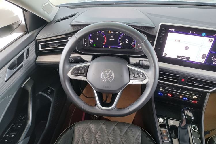 Used Volkswagen Sagitar 2023 300TSI DSG Excellence Edition Steering Wheel