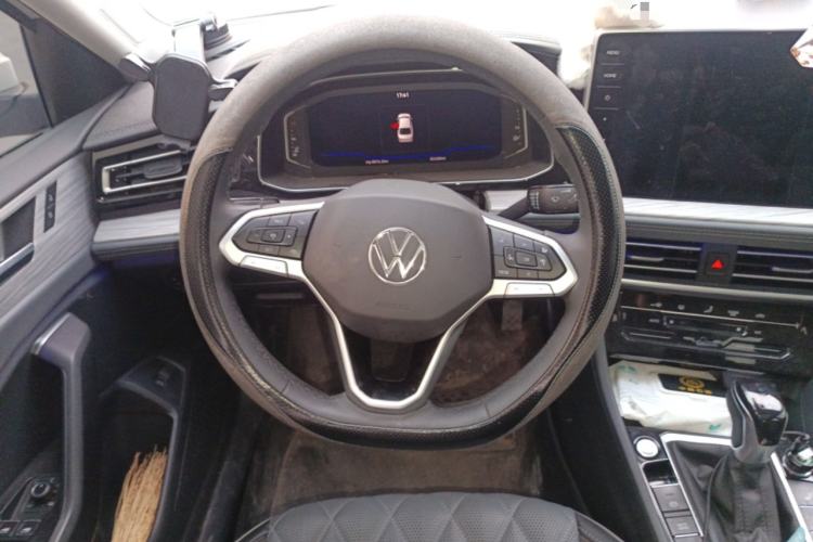 Used Volkswagen Sagitar 2023 300TSI DSG Excellence Edition Steering Wheel