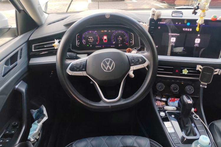 Used Volkswagen Sagitar 2023 300TSI DSG Excellence Edition Steering Wheel