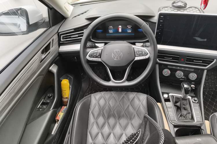 Used Volkswagen Sagitar 2023 300TSI DSG Flyover Edition Steering Wheel