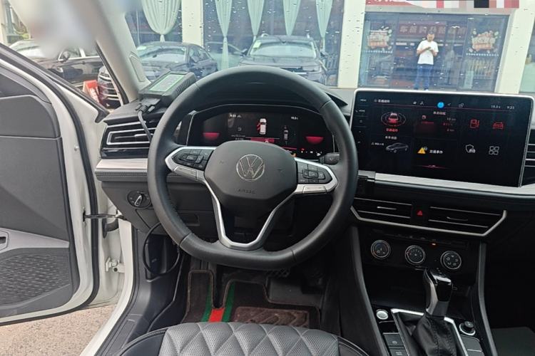 Used Volkswagen Sagitar 2023 300TSI DSG Excellence Edition Steering Wheel