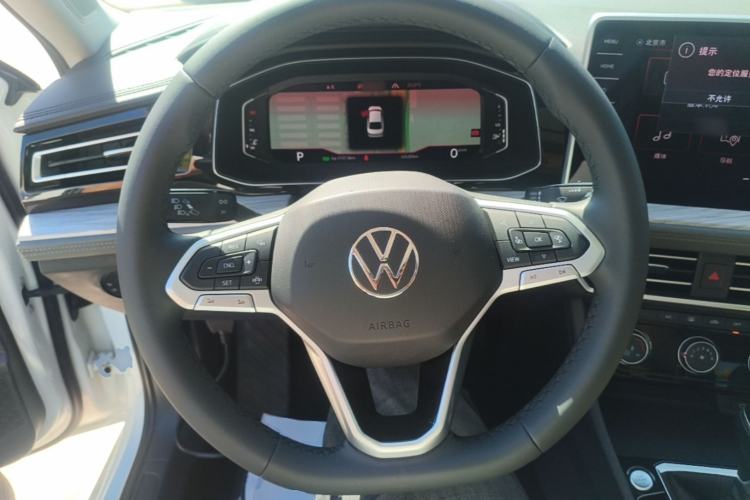 Used Volkswagen Sagitar 2023 300TSI DSG Excellence Edition Steering Wheel