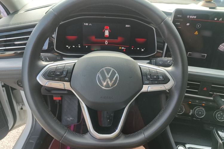 Used Volkswagen Sagitar 2023 280TSI DSG Beyond Lite Edition Steering Wheel