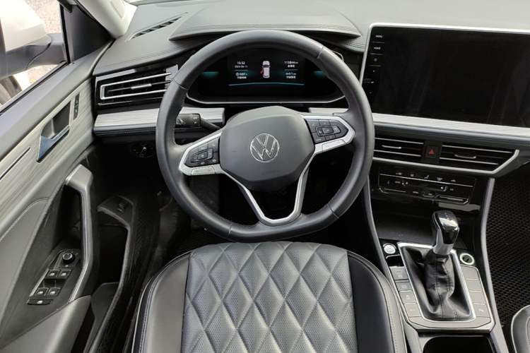 Used Volkswagen Sagitar 2023 200TSI DSG Excellence Edition Steering Wheel
