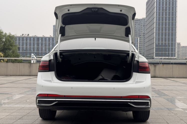 Used Volkswagen Sagitar 2023 300TSI DSG Excellence Edition Trunk