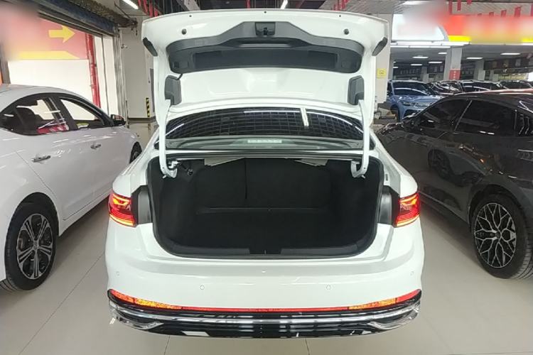 Used Volkswagen Sagitar 2023 300TSI DSG Excellence Edition Trunk