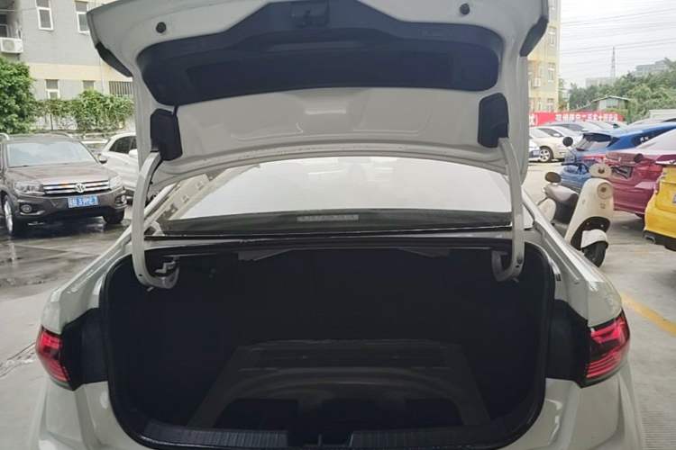 Used Volkswagen Sagitar 2023 300TSI DSG Excellence Edition Trunk