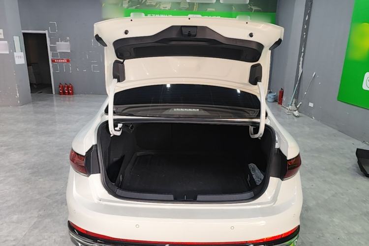 Used Volkswagen Sagitar 2023 300TSI DSG Excellence Edition Trunk