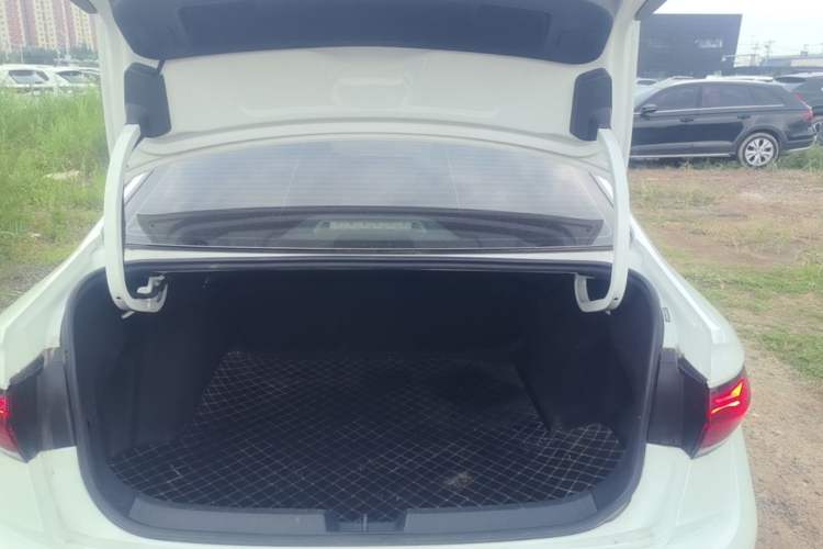 Used Volkswagen Sagitar 2023 300TSI DSG Excellence Edition Trunk