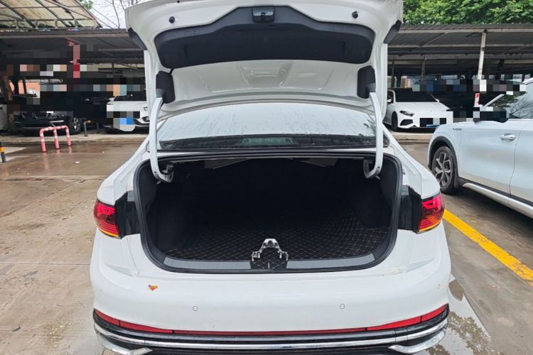 Used Volkswagen Sagitar 2023 300TSI DSG Excellence Edition Trunk