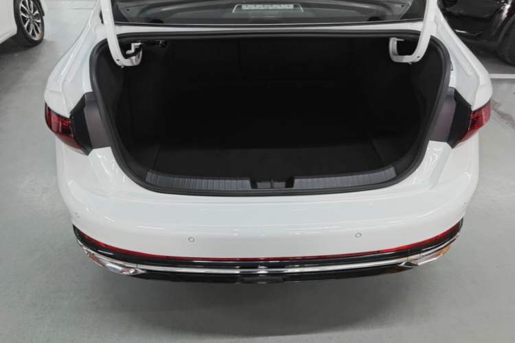 Used Volkswagen Sagitar 2023 300TSI DSG Excellence Edition Trunk