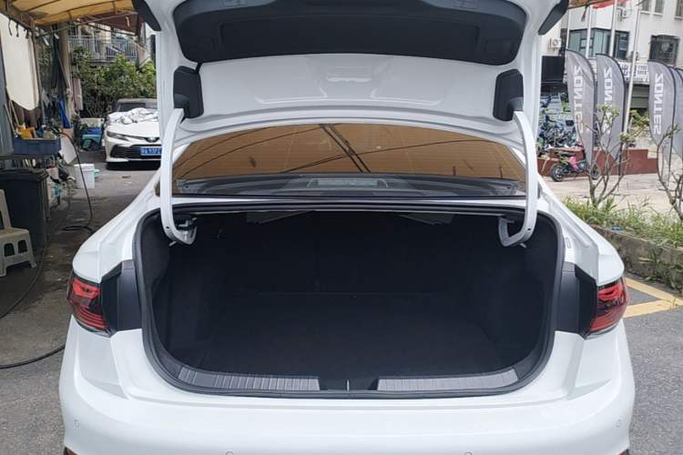 Used Volkswagen Sagitar 2023 300TSI DSG Excellence Edition Trunk