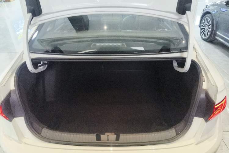 Used Volkswagen Sagitar 2023 300TSI DSG Excellence Edition Trunk
