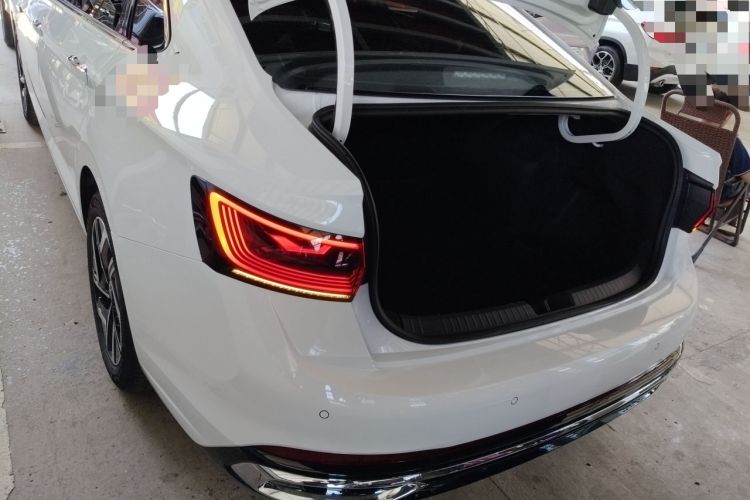 Used Volkswagen Sagitar 2023 300TSI DSG Excellence Edition Trunk