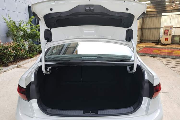 Used Volkswagen Sagitar 2023 300TSI DSG Excellence Edition Trunk