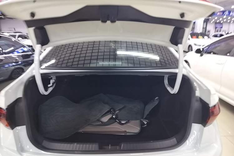 Used Volkswagen Sagitar 2023 300TSI DSG Excellence Edition Trunk