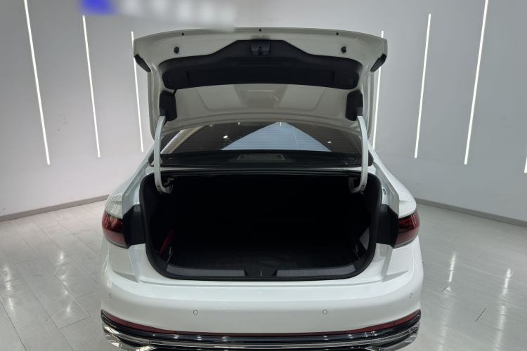 Used Volkswagen Sagitar 2023 300TSI DSG Excellence Edition Trunk