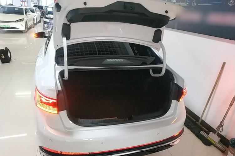 Used Volkswagen Sagitar 2023 300TSI DSG Excellence Edition Trunk