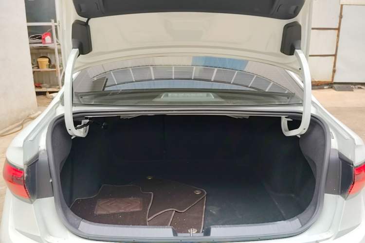 Used Volkswagen Sagitar 2023 280TSI DSG Excellence Edition Trunk