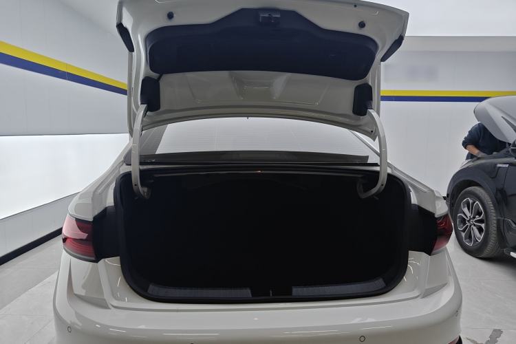 Used Volkswagen Sagitar 2023 300TSI DSG Excellence Edition Trunk