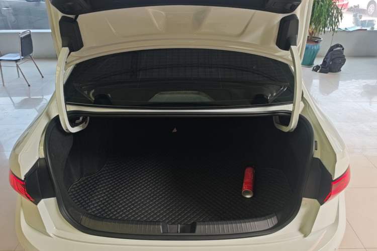 Used Volkswagen Sagitar 2023 300TSI DSG Excellence Edition Trunk