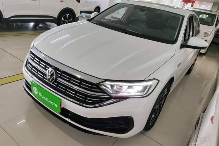 Ojetý Volkswagen Sagitar 2023 280TSI DSG Excellence Edition Guazi used car, China used car export, Used car for sale, Used  cars, Cheapest cars for sale