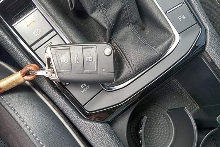Used Volkswagen Sagitar 2023 300TSI DSG Excellence Edition Vehicle Key