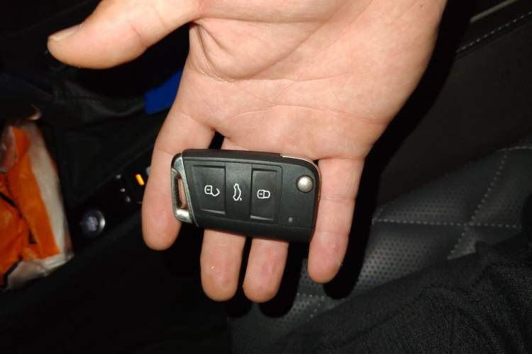 Used Volkswagen Sagitar 2023 300TSI DSG Excellence Edition Vehicle Key