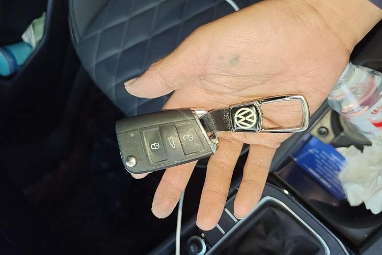 Used Volkswagen Sagitar 2023 300TSI DSG Excellence Edition Vehicle Key
