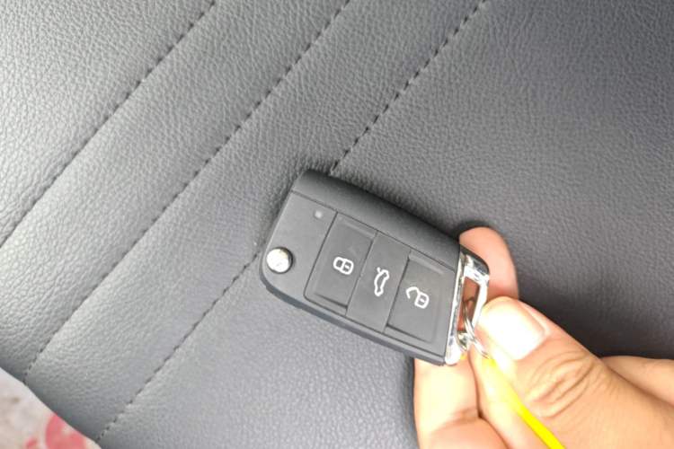 Used Volkswagen Sagitar 2023 300TSI DSG Flyover Edition Vehicle Key
