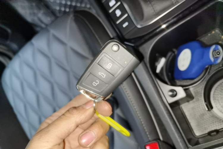 Used Volkswagen Sagitar 2023 300TSI DSG Excellence Edition Vehicle Key