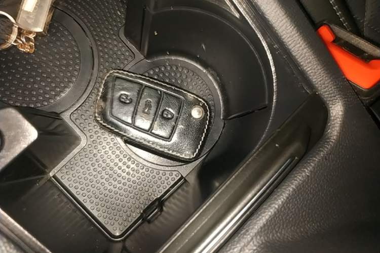 Used Volkswagen Sagitar 2023 300TSI DSG Excellence Edition Vehicle Key