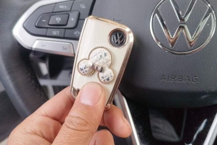 Used Volkswagen Sagitar 2023 280TSI DSG Excellence Plus Edition Vehicle Key