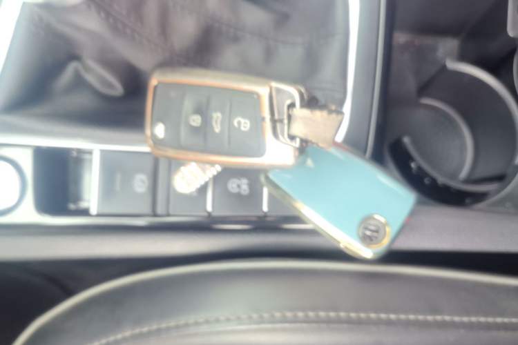 Used Volkswagen Sagitar 2023 300TSI DSG Excellence Edition Vehicle Key