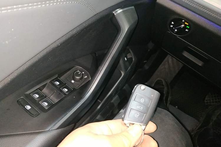 Used Volkswagen Sagitar 2023 200TSI DSG Excellence Edition Vehicle Key