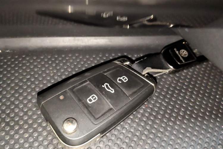 Used Volkswagen Sagitar 2023 280TSI DSG Beyond Lite Edition Vehicle Key