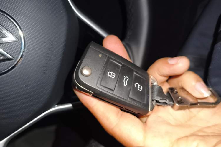 Used Volkswagen Sagitar 2023 300TSI DSG Excellence Edition Vehicle Key