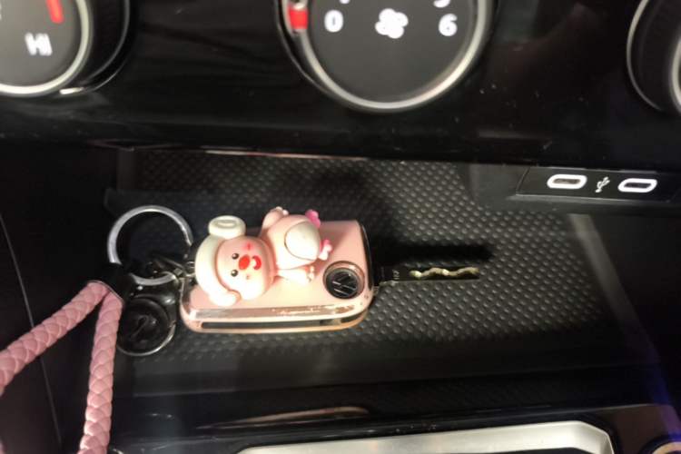 Used Volkswagen Sagitar 2023 300TSI DSG Excellence Edition Vehicle Key