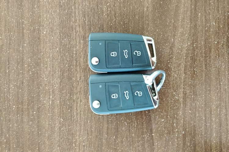 Used Volkswagen Sagitar 2023 280TSI DSG Beyond Lite Edition Vehicle Key