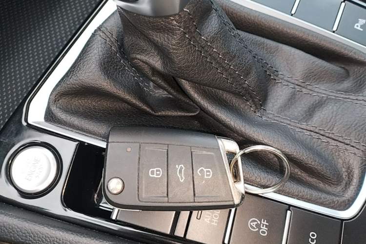 Used Volkswagen Sagitar 2023 280TSI DSG Beyond Lite Edition Vehicle Key