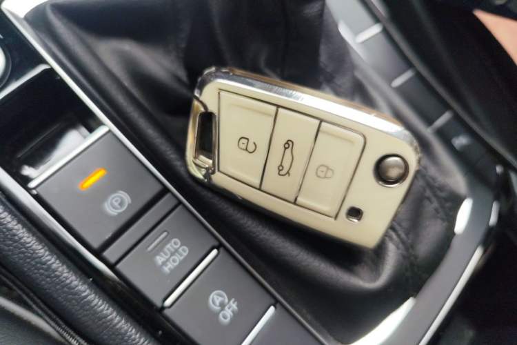 Used Volkswagen Sagitar 2023 200TSI DSG Excellence Edition Vehicle Key