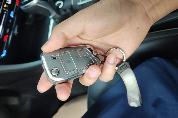 Used Volkswagen Sagitar 2023 280TSI DSG Excellence Edition Vehicle Key