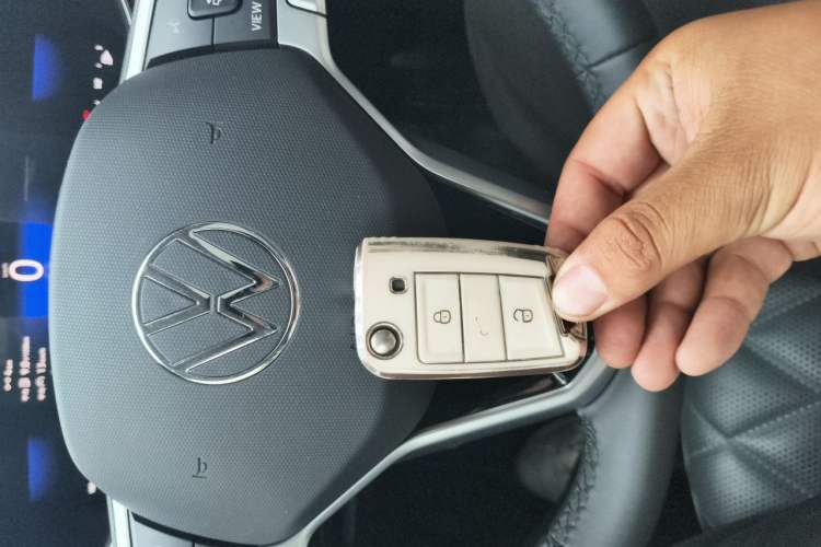 Used Volkswagen Sagitar 2023 300TSI DSG Flyover Edition Vehicle Key