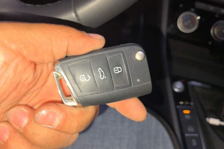 Used Volkswagen Sagitar 2023 280TSI DSG Beyond Lite Edition Vehicle Key