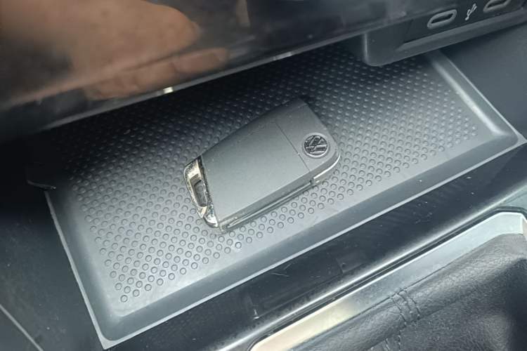 Used Volkswagen Sagitar 2023 300TSI DSG Excellence Edition Vehicle Key