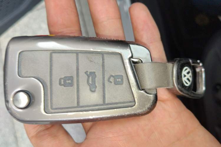 Used Volkswagen Sagitar 2023 300TSI DSG Excellence Edition Vehicle Key